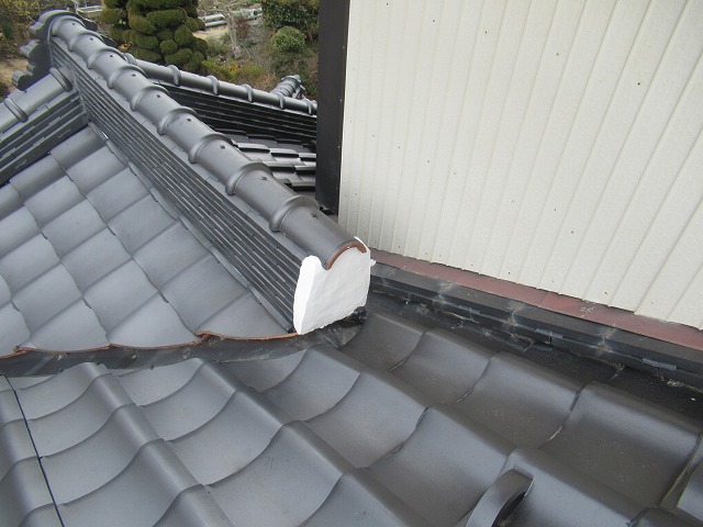 南アルプス市　ラバーロック